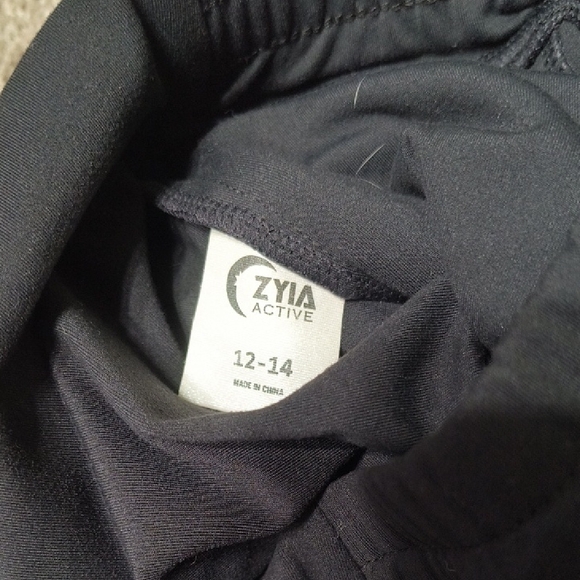 ZYIA Black Kids Joggers Size 12-14 - Picture 2 of 6